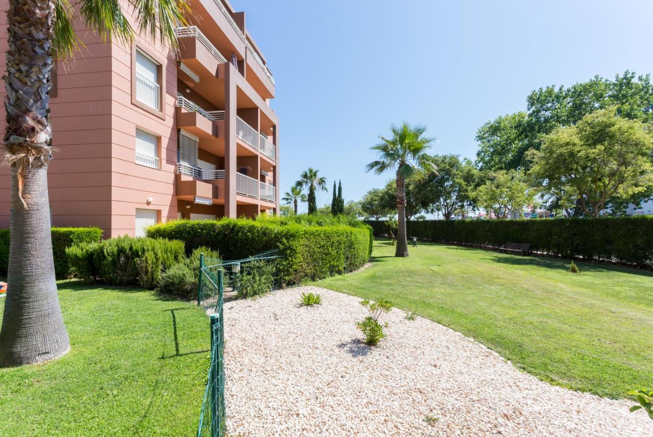 Litoralmar Beachfront Apartment *